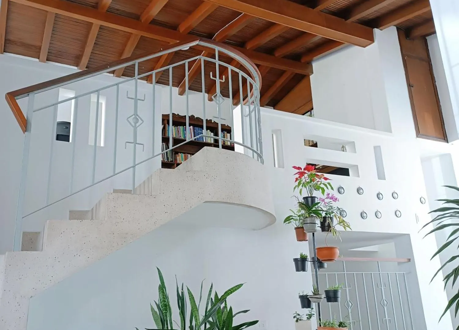 The Flora House - Espacio Seguro, Amplio Y Acogedor Apartment Medellin 0*,  Colombia