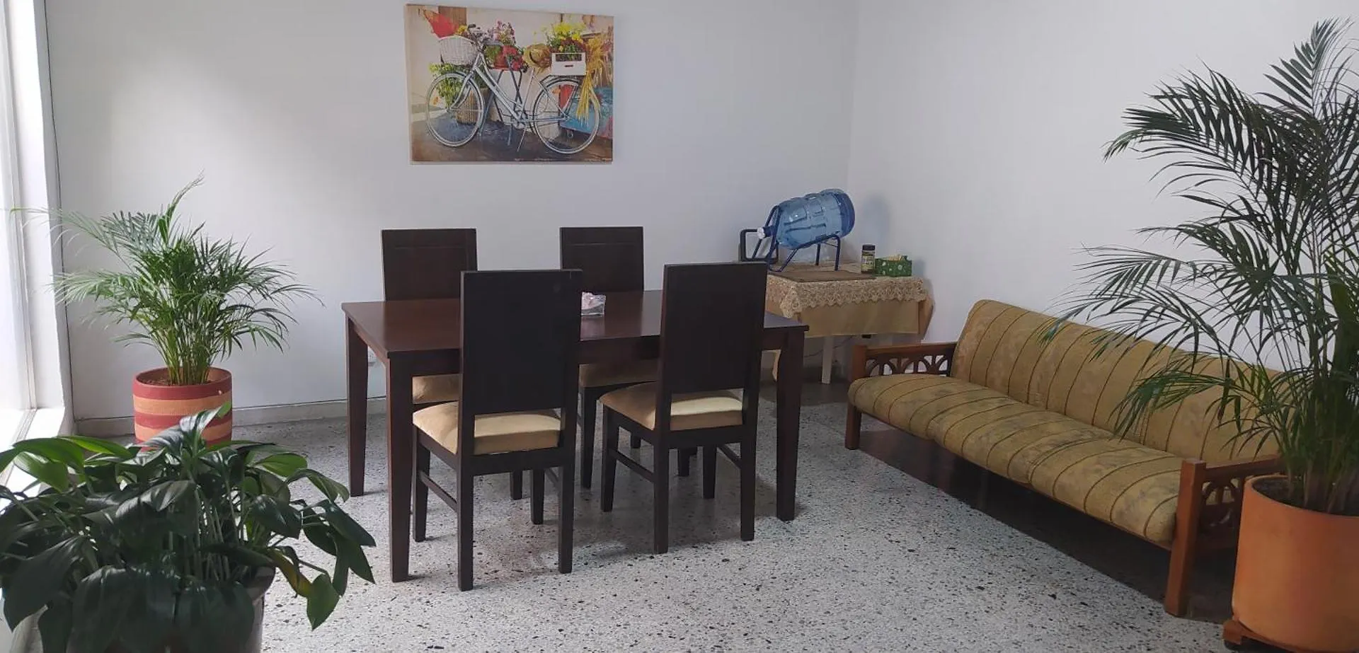 The Flora House - Espacio Seguro, Amplio Y Acogedor Apartment Medellin 0*,